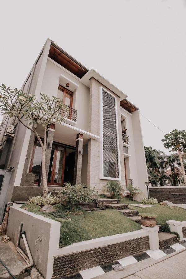 Stay Inn Pasteur Bandung, Husein Sastranegara Airport ภายนอก รูปภาพ